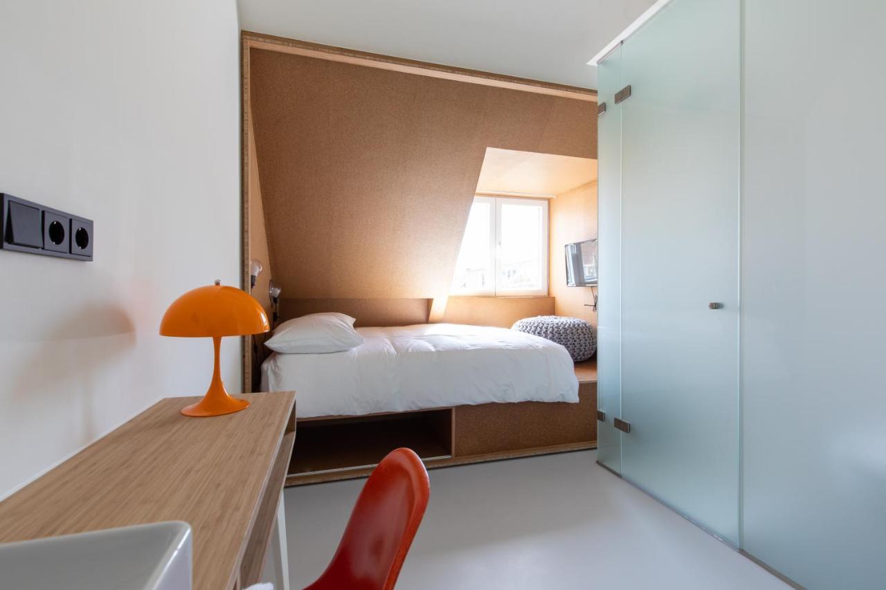The Bellhop Hotel Rotterdam Eksteriør billede