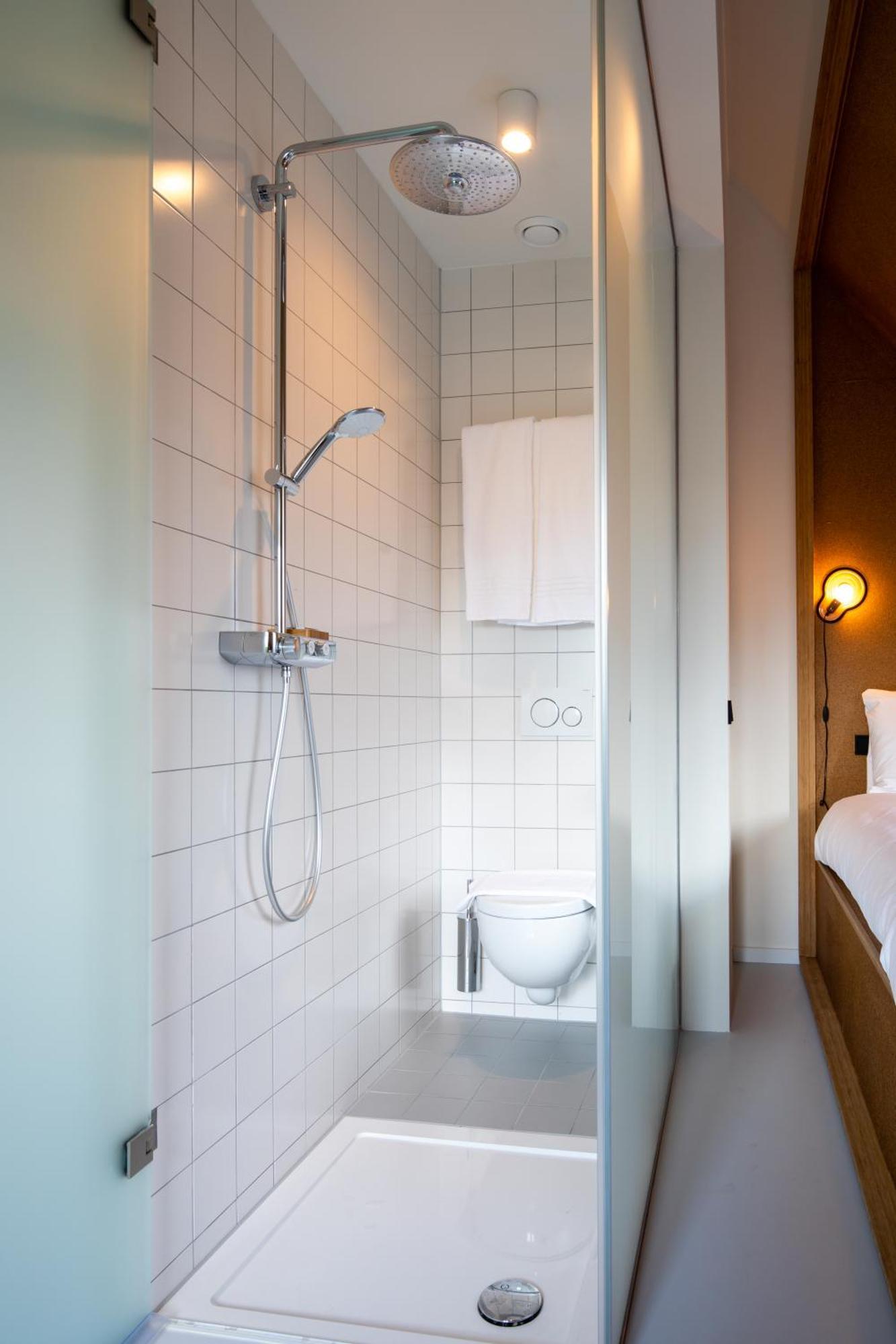 The Bellhop Hotel Rotterdam Eksteriør billede