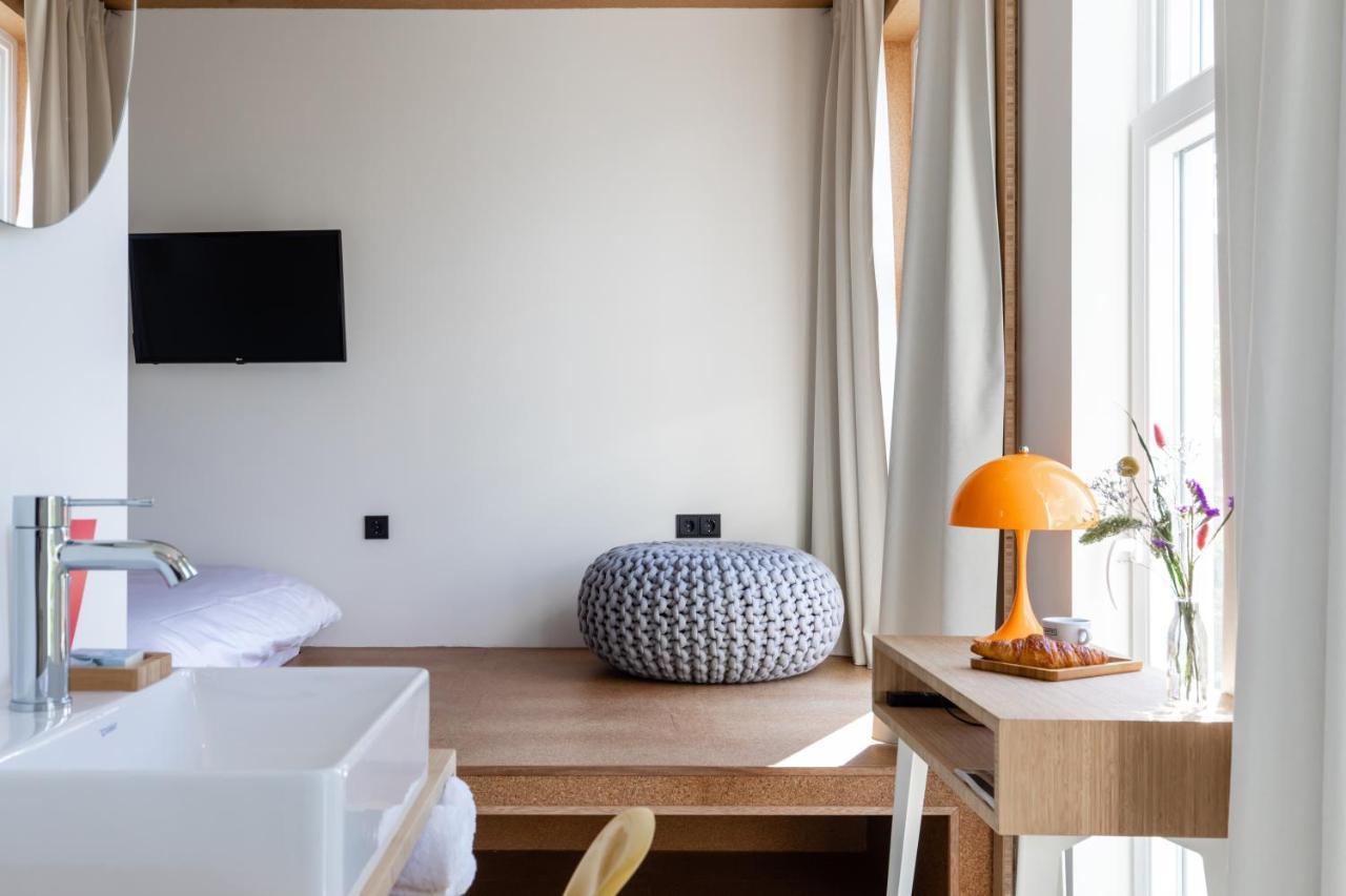 The Bellhop Hotel Rotterdam Eksteriør billede